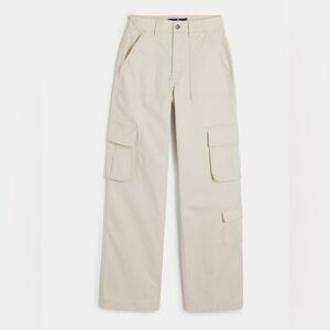 Hollister Women’s Tan Ultra High Rise Baggy Cargo Pants